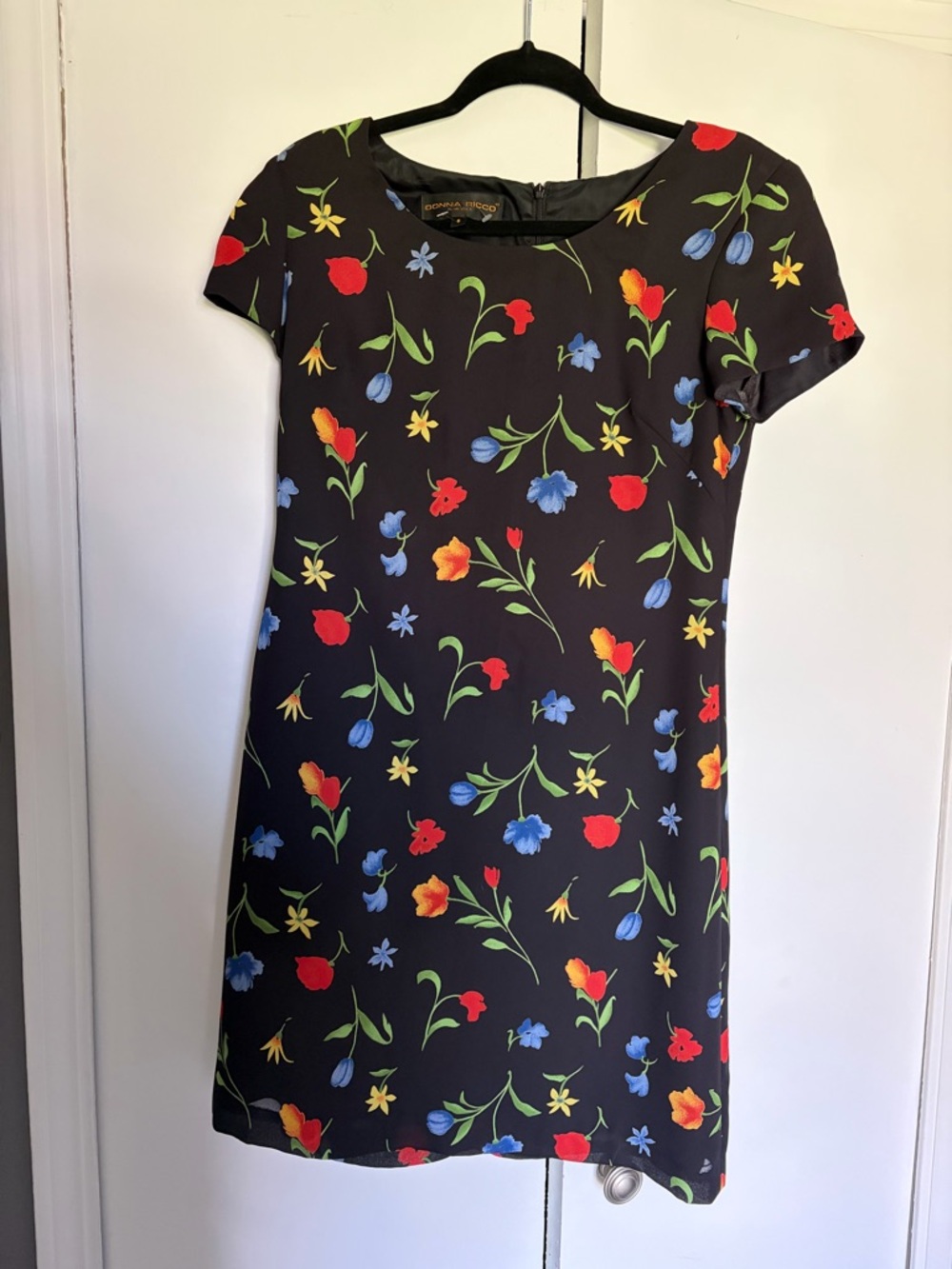 Donna Ricco floral print black dress, likely a vintage 1990s size 6